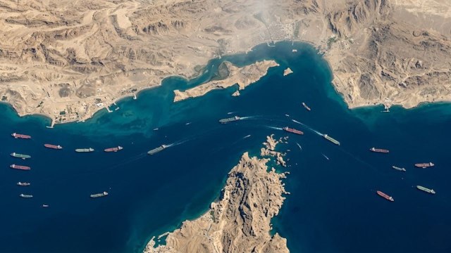 Strait of Hormuz Reopens — Impact on Gas Prices and the US Economy