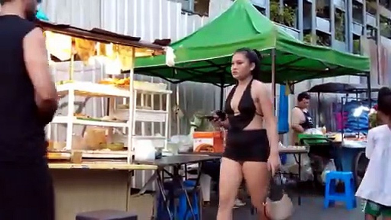 Thailand 🌸 Life on Pattaya Beach Road01