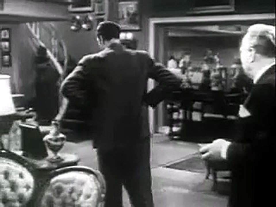 Dressed To Kill (1946)