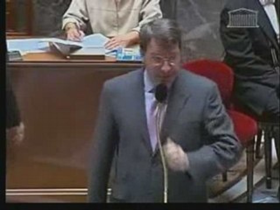 Darcos répond à une question parlementaire