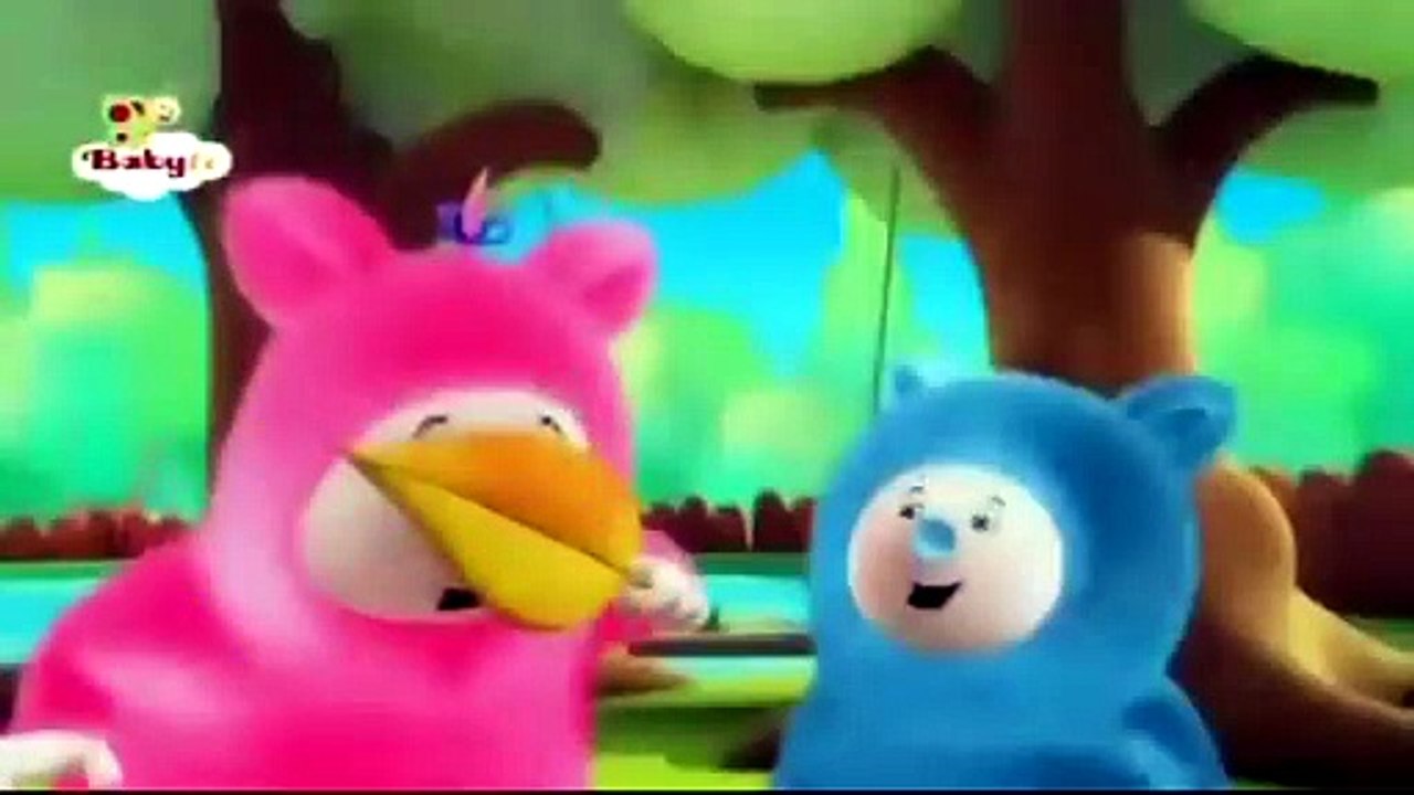 Billy y Bam Bam hacen dibujos con hojas de arboles