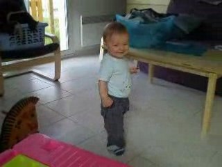 Je marche avec mon Doudou