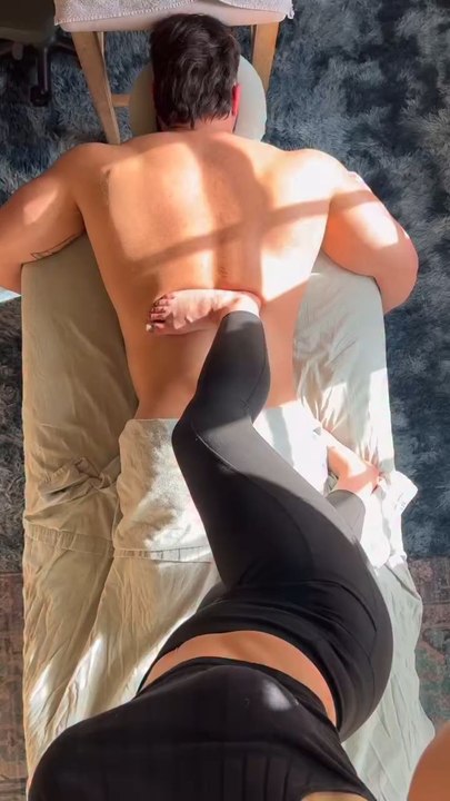 How to massage with foot