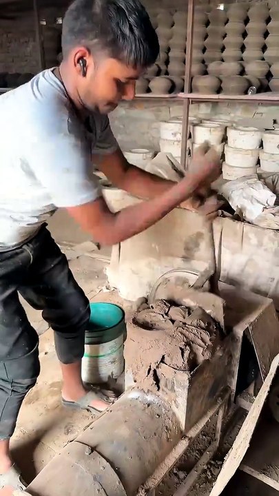 Magnificent craftsmanship of Clay cooking pots in India.