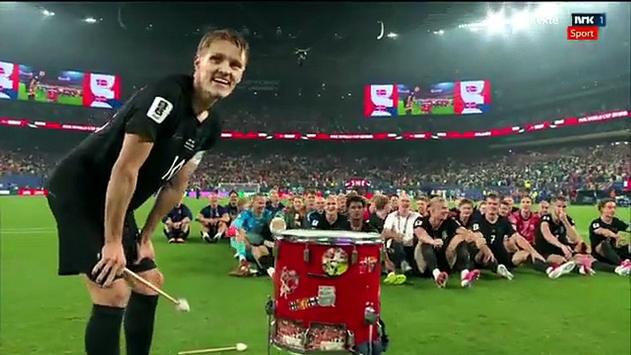 Norvegia, sedicesimi conquistati! La squadra fa partire la Viking Row insieme ai tifosi