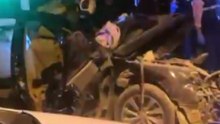 Ankara'da otomobil kamyona çarptı; kaza kamerada 3 ölü, 1 yaralı