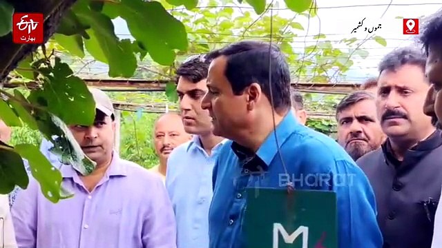 جاوید احمد ڈار نے رامبن میں سپر بازار کا افتتاح کیا اور ترقیاتی کاموں کا جائزہ لیا