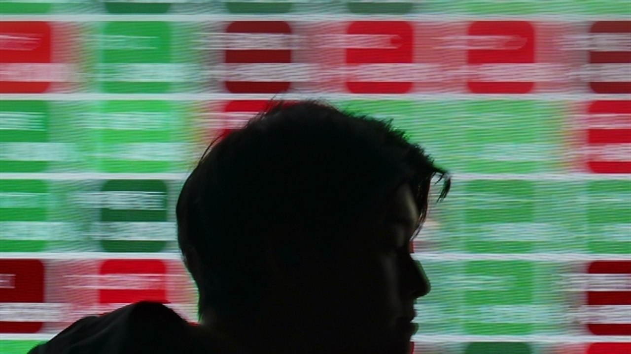 Stocks Hit by Tech Selloff as Korean Shares Plunge