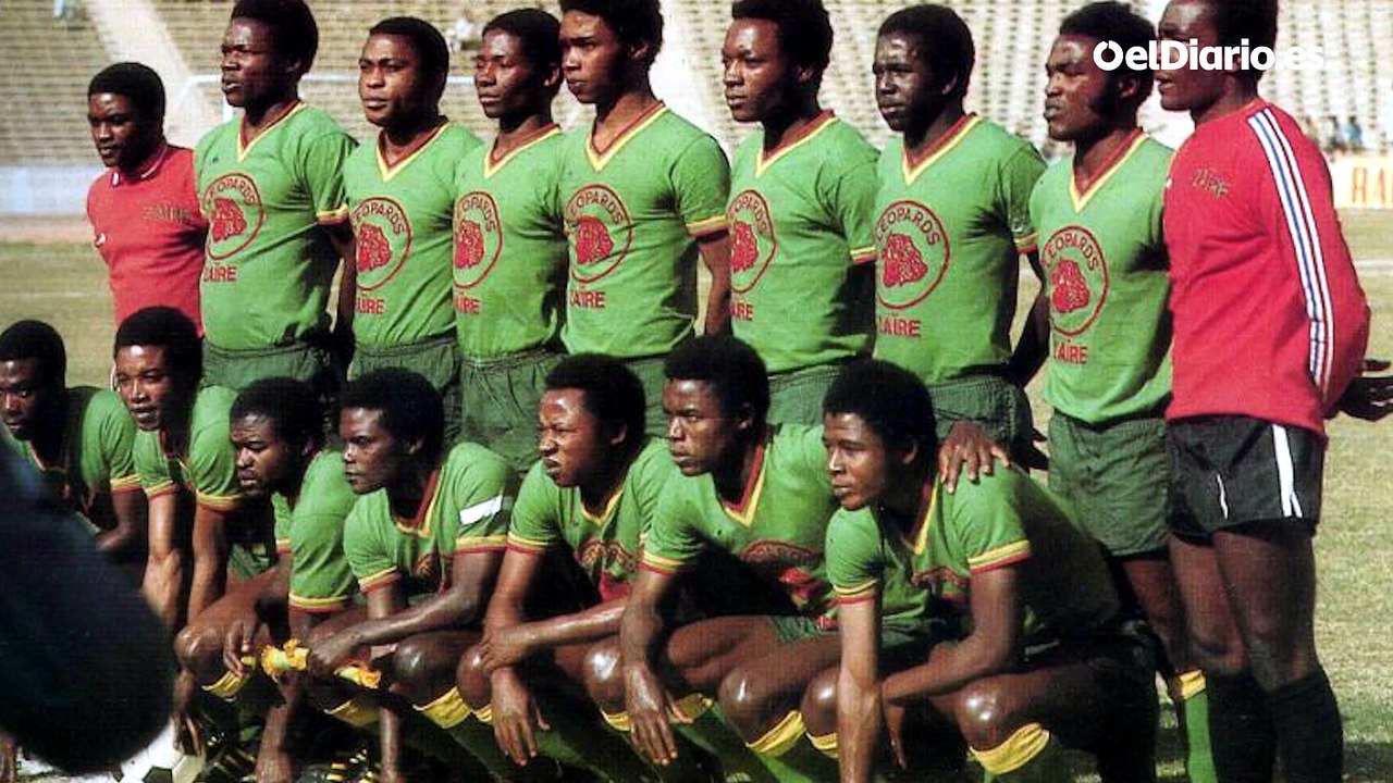Lumumba Vea, el hincha de la RD del Congo que ve los partidos como una estatua