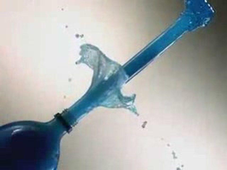 Mentos geyser slow motion !!!!!!