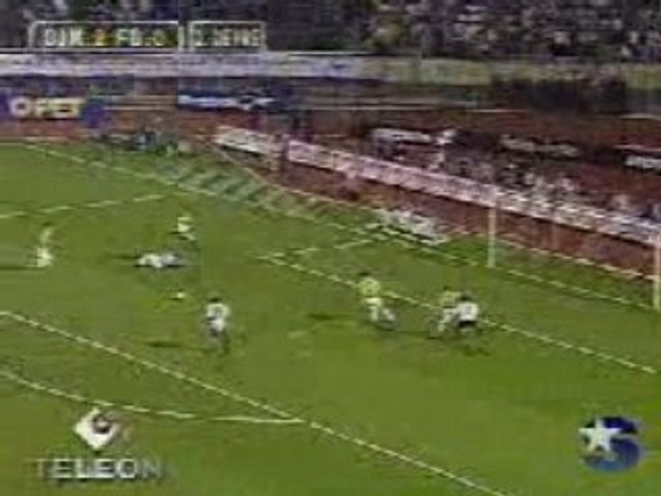 Pascal Nouma:Besiktas_Fenerbahce maçi:YER SIYAH GÖK BEYAZ