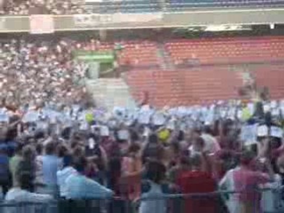 Wir sterben niemals aus avec la fanaction Au Pdp