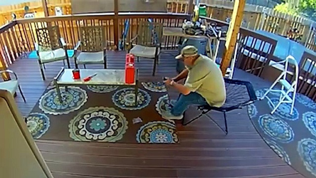 Filmées en 4K ! Les ratés les plus drôles des caméras de sécurité(Caught in 4K! Funniest Security Camera Fails)