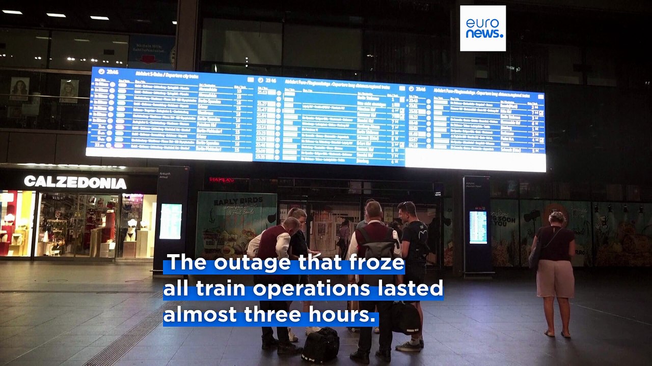 Thousands stranded as technical malfunction temporarily halts entire German railway network