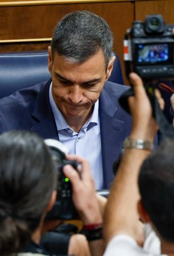 Sánchez ratifica su confianza a Zapatero: Al Gobierno le compete aclarar si hubo trato de favor a Plus Ultra. La respuesta es clara, rotunda y contundente: no lo hubo #PedroSanchez #plusultra #congreso #zapatero #corrupción #PSOE #cadenaSER