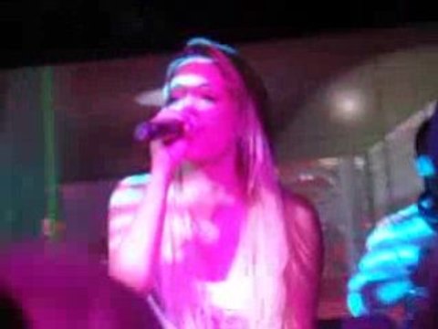 Léa Castel – Studio Sfr / Pressée de vivre