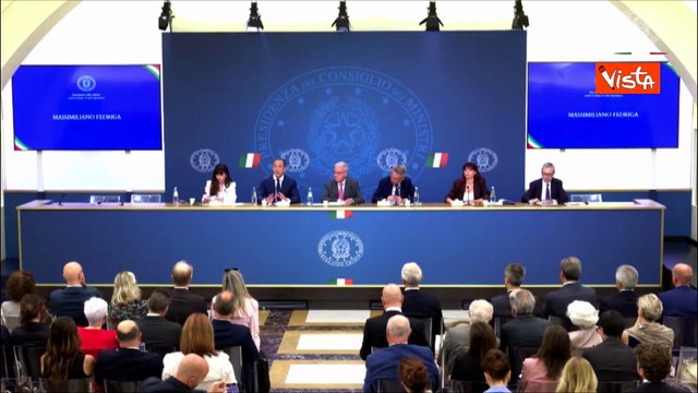 Fedriga (Conferenza Regioni): Divieti forti contro dipendenze digitali per dare messaggio a famiglie