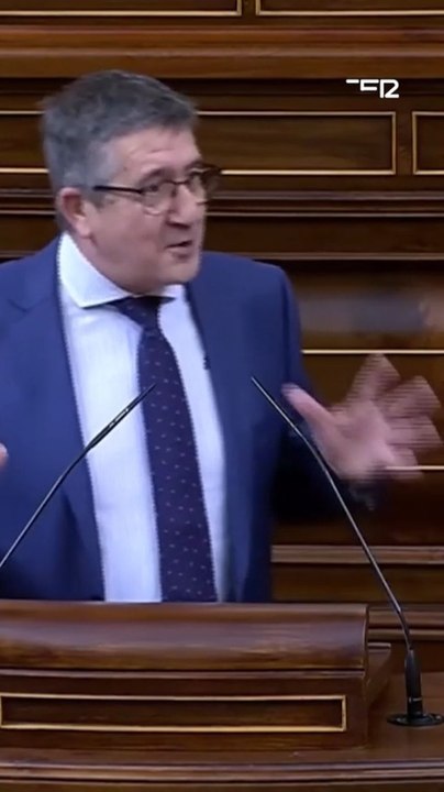 López: "Saben perfectamente que 'P.S.' es Pedro Sánchez, pero ni se pueden imaginar que 'M. Rajoy' es Mariano Rajoy. Vamos, es que Mortadelo y Filemón son más perspicaces"