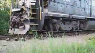 Re-railing a locomotive