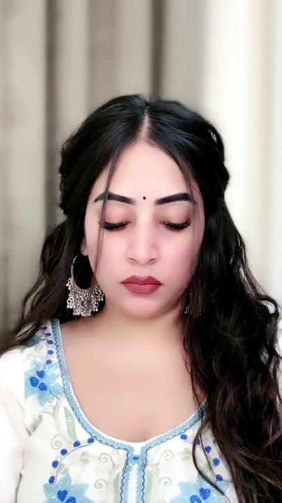Deep eyes and emotional vibes beautiful Queen zara