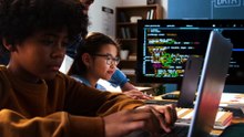 Se presenta un programa con base STEM para impulsar el talento joven