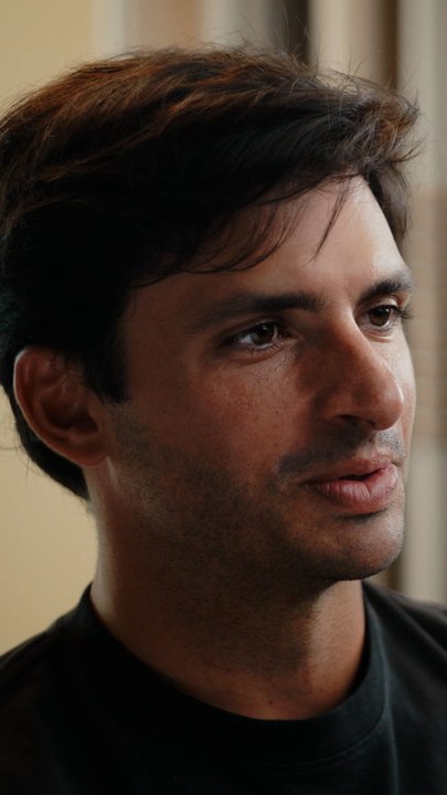 F1 Driver Carlos Sainz Reveals the Backstory of Viral 'Smooth Operator' Clip