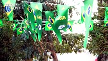Casa decorada com as cores do Brasil chama a atenção em Cascavel