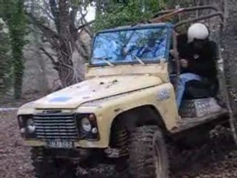 4x4 trial de lacoste 84