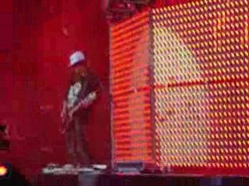 21.06.08 . Début Spring Nicht TOKIO HOTEL