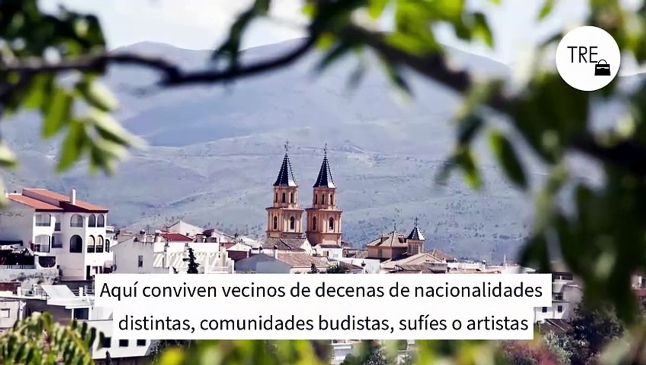 El pueblo más pintoresco de Granada: medieval, hippy y con una de las mayores comunidades budistas de Europa