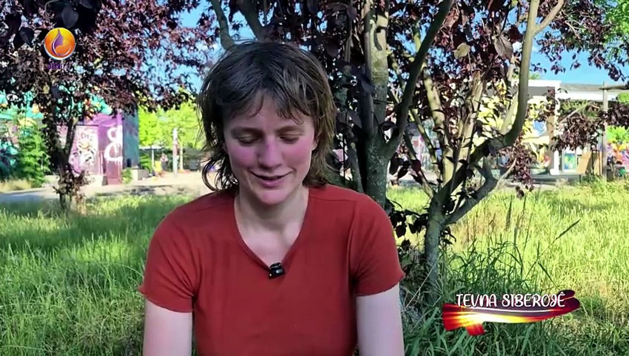 TEVNA SIBEROJÊ -  Karwana Dayîkan, Emily Korczak