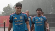 Spain's training session interrupted by sudden downpour in the U.S.
