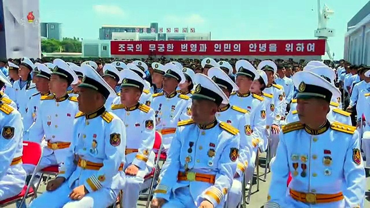 Realizada cerimônia de entrada em serviço do novo destróier multipropósito "Choe Hyon"