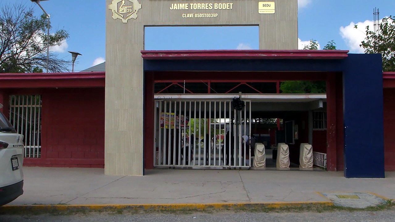 Calor extremo obliga a reforzar medidas en escuelas tras golpes de calor en alumnas de Frontera