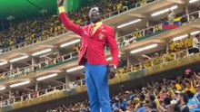 Lumumba Vea finally arrives at the World Cup after visa problems kept him away from DR Congo's opener