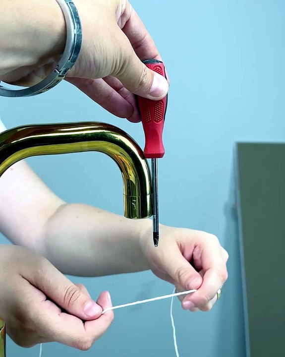 Removing a faucet the easy way🛠️