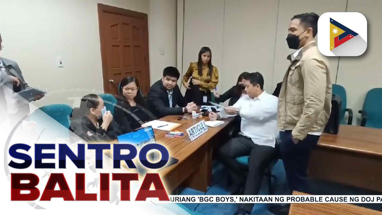 Deadline ng Marking of Evidence sa Articles of Impeachment vs. VP Duterte, itinakda ngayong araw; sealed box ng BIR, hindi maaaring buksan sa pre-trial marking ayon kay Senate Secretary at Clerk of Court Atty. Bantug Jr. | ulat ni Bernard Ferrer