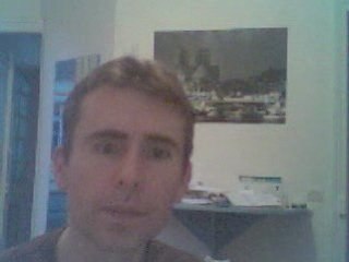 Wiwi massacre "Dis bonjour à mes copains"