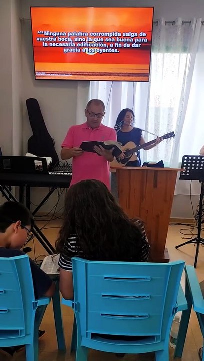 Hablar y amar como Jesús: El reto de (Efesios 4:29-32) Tanase Nicolae