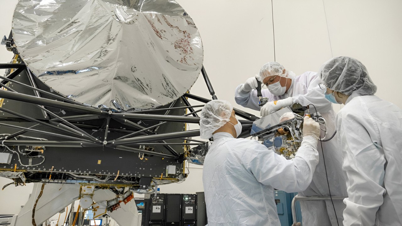 NASA reports star-sized jet on 3I/ATLAS; Harvard says it exploded