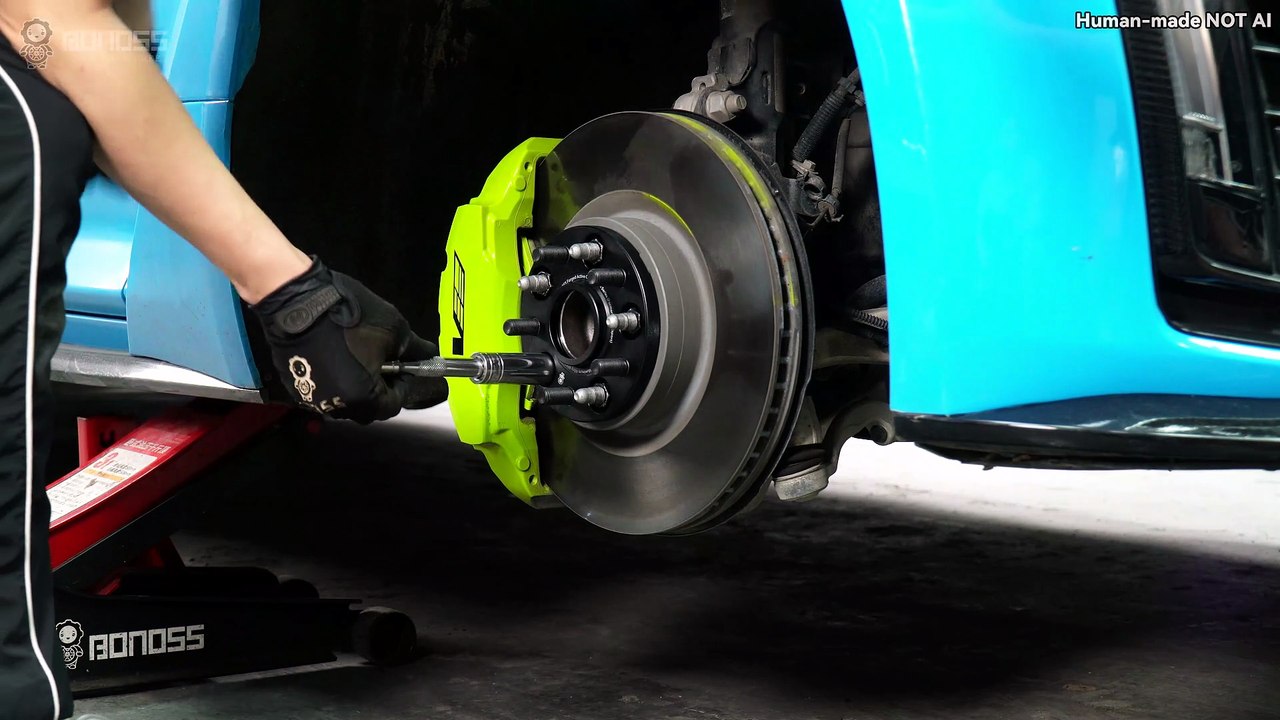 Can Tire Spacers Cause Wheel Vibration? Cadillac CT5 Owner's Honest Guide