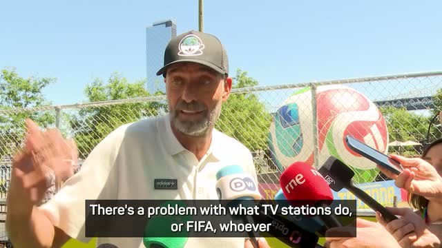 'I can go to the toilet!' - Klopp split on controversial hydration breaks
