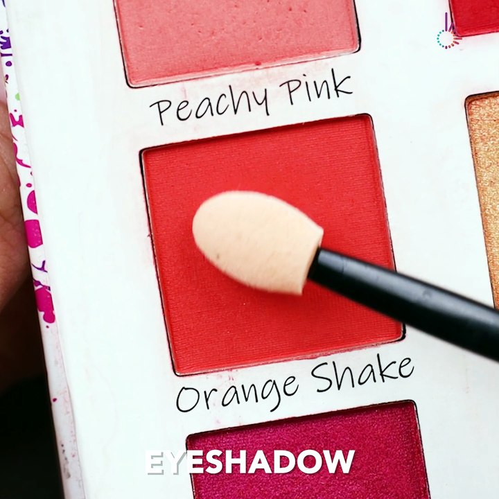 We tried the eyeshadow nail hack! 👀💅