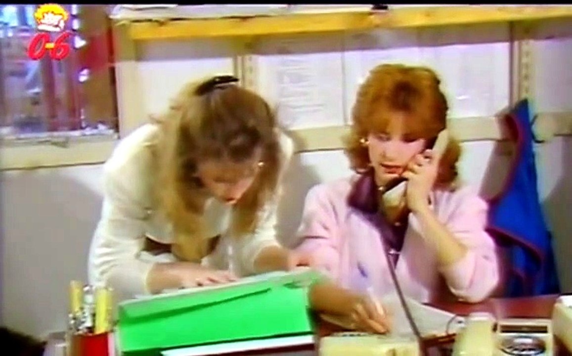 Δύο κορίτσια στο κρεβάτι μου (1988)