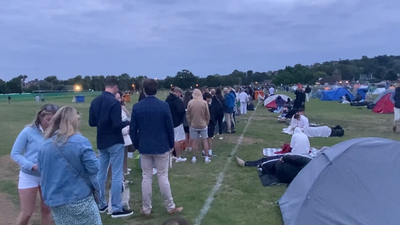 Wimbledon qualifying disrupted by power outage