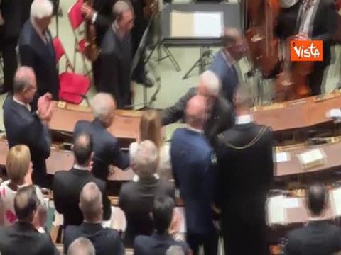 80 anni Costituente, stretta di mano tra Mattarella e Meloni dopo discorso Presidente Repubblica