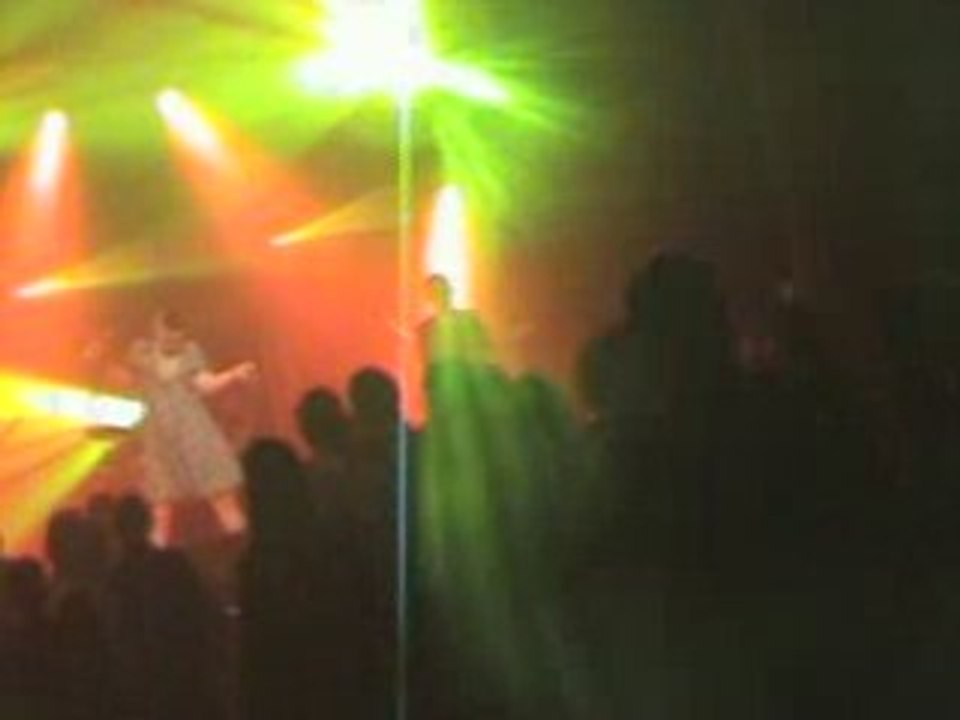 Les Langues de Puteas=Demoiselles en campagne=