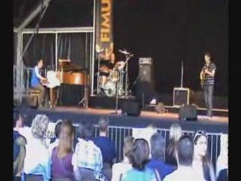 Jerome Broyer Trio . guitar. fender rhodes. drums.