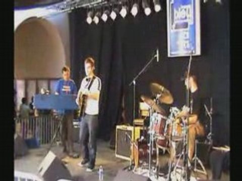 Jerome Broyer Trio . guitar. fender rhodes. drums.