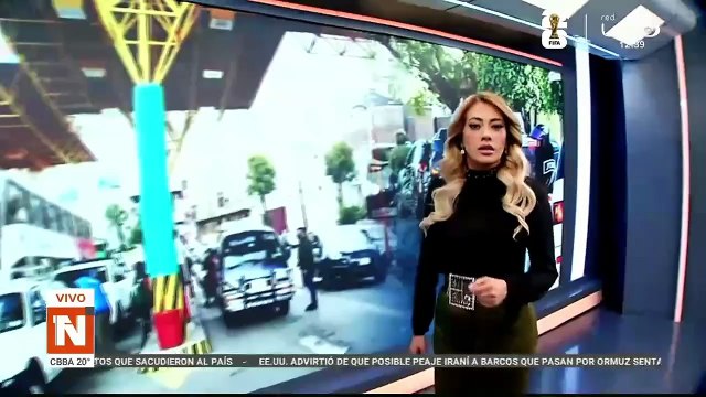 Choferes a la espera - Continua las filas por combustible en La Paz